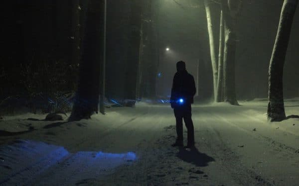 CREE T6 ZOOM USB taktikai LED-es zseblámpa praktikus tokkal L18368 (WNDR18368) - Image 9