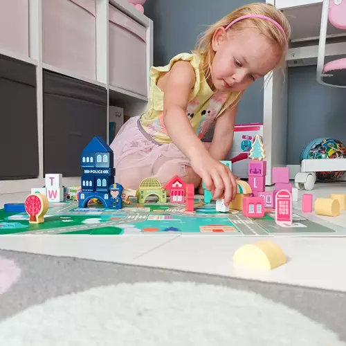 Kreatív építhető fa város játszószőnyeggel – 100 db-os (WNDR19159) - Image 4