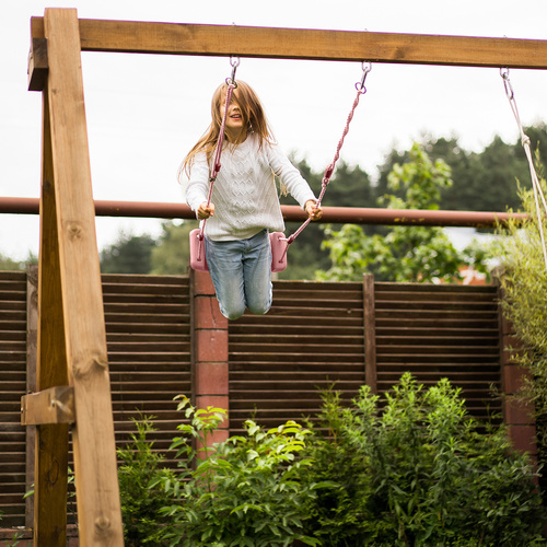 Kruzzel profilozott gyerekhinta – beltéri és kerti használatra, púderrózsaszín (WNDR25445) - Image 2