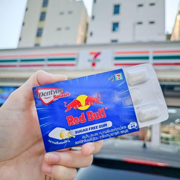 Dentyne Splash Red Bull ízű rágógumi – frissesség, ami felébreszt! - 8 db