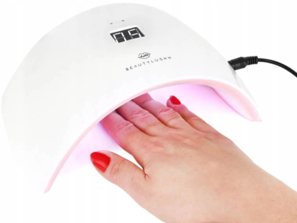 Beautylushh Sun 9S UV/LED körömlámpa – 15 LED, 24W, fehér, praktikus rögzítőkkel (WNDR8865) - Image 2