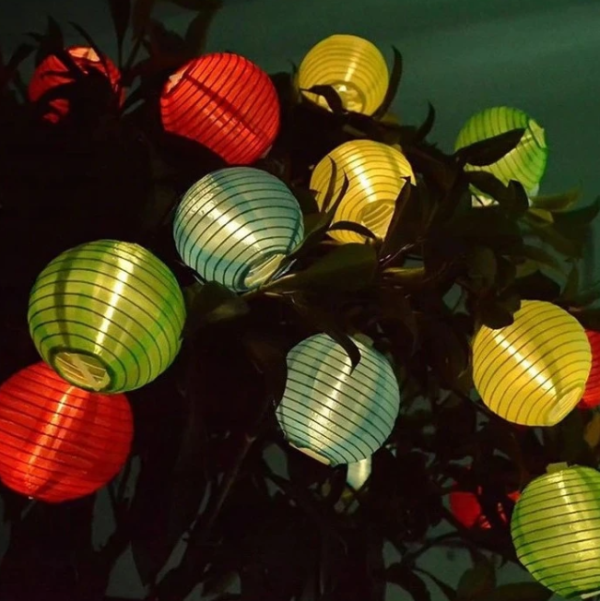 Napelemes színes lampionfüzér – 3 m kültéri dekoráció, 2 világítási mód, IP44 vízálló (WNDR15675) - Image 4