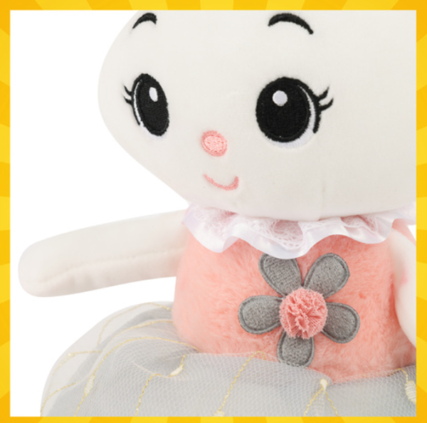 Kruzzel extra puha ölelnivaló nyuszi plüss – 45 cm-es plüssjáték gyerekeknek (WNDR26761) - Image 3