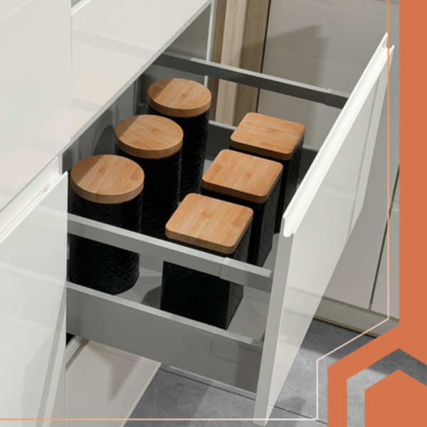 Ruhhy vágható csúszásgátló fiók- és polcbélés – 500×50 cm-es szekrényekhez, konyhába és fürdőbe – szürke (WNDR26866) - Image 7